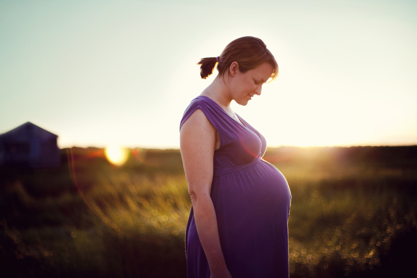 Pregnant women in the sunshine