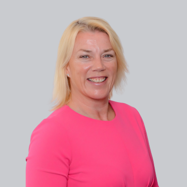 Lisa Ryan